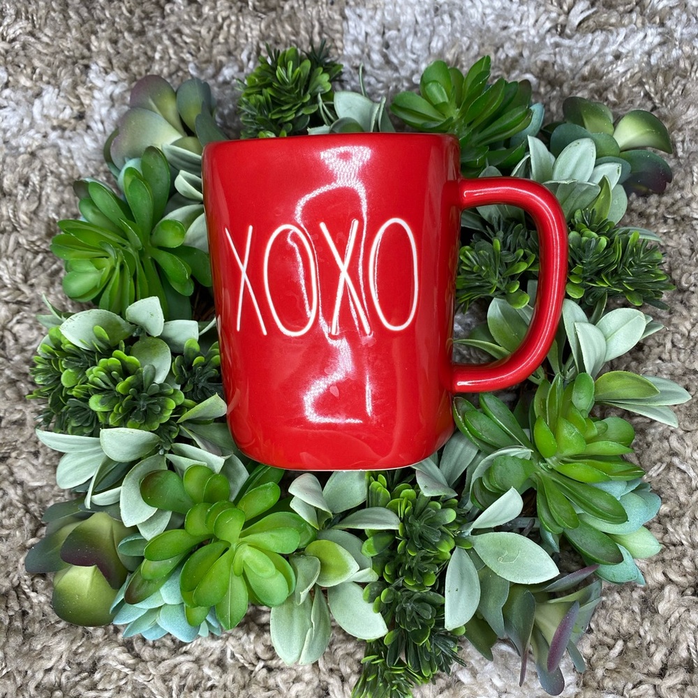 Rae Dunn red xoxo mug